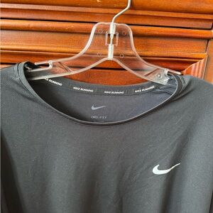 Nike Men's Black, Dri-FIT, Short Sleeve Shirt. Size XL Tall.